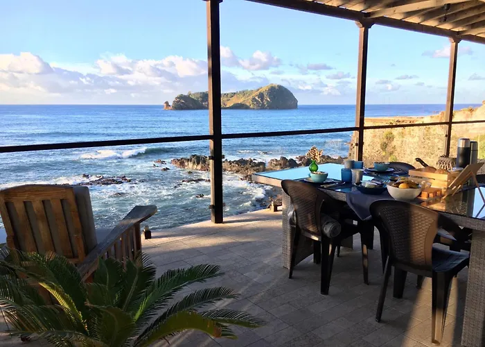 A Villa By The Sea Bed & Breakfast